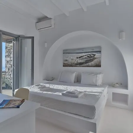 Terra Paros Villa Kóstos